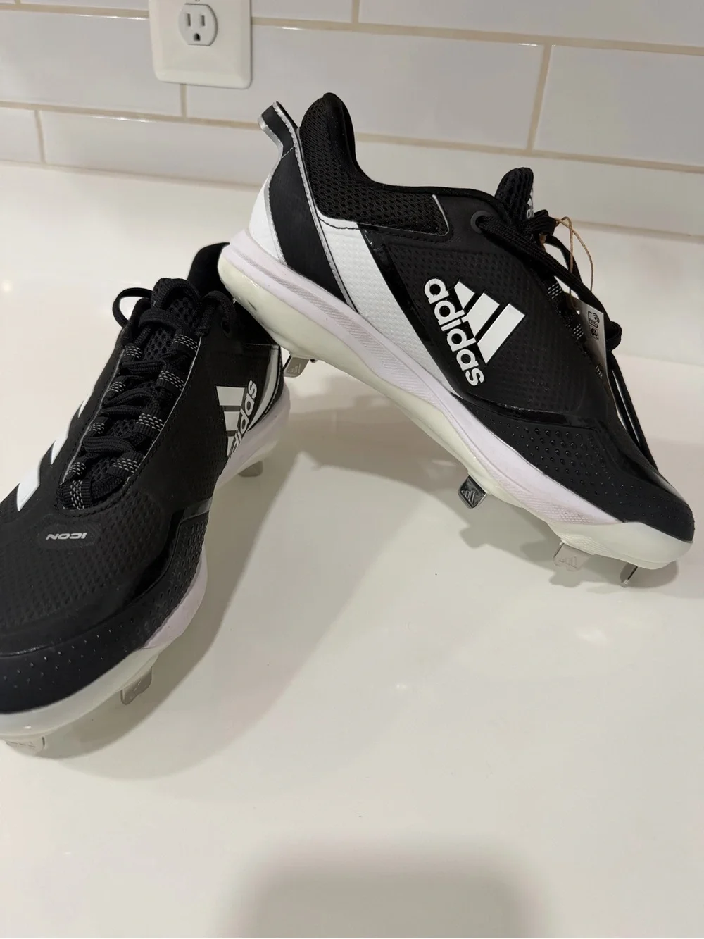 Adidas Icon 7 Metal Baseball Cleats Black White FZ1558 Men’s Size 7 New
